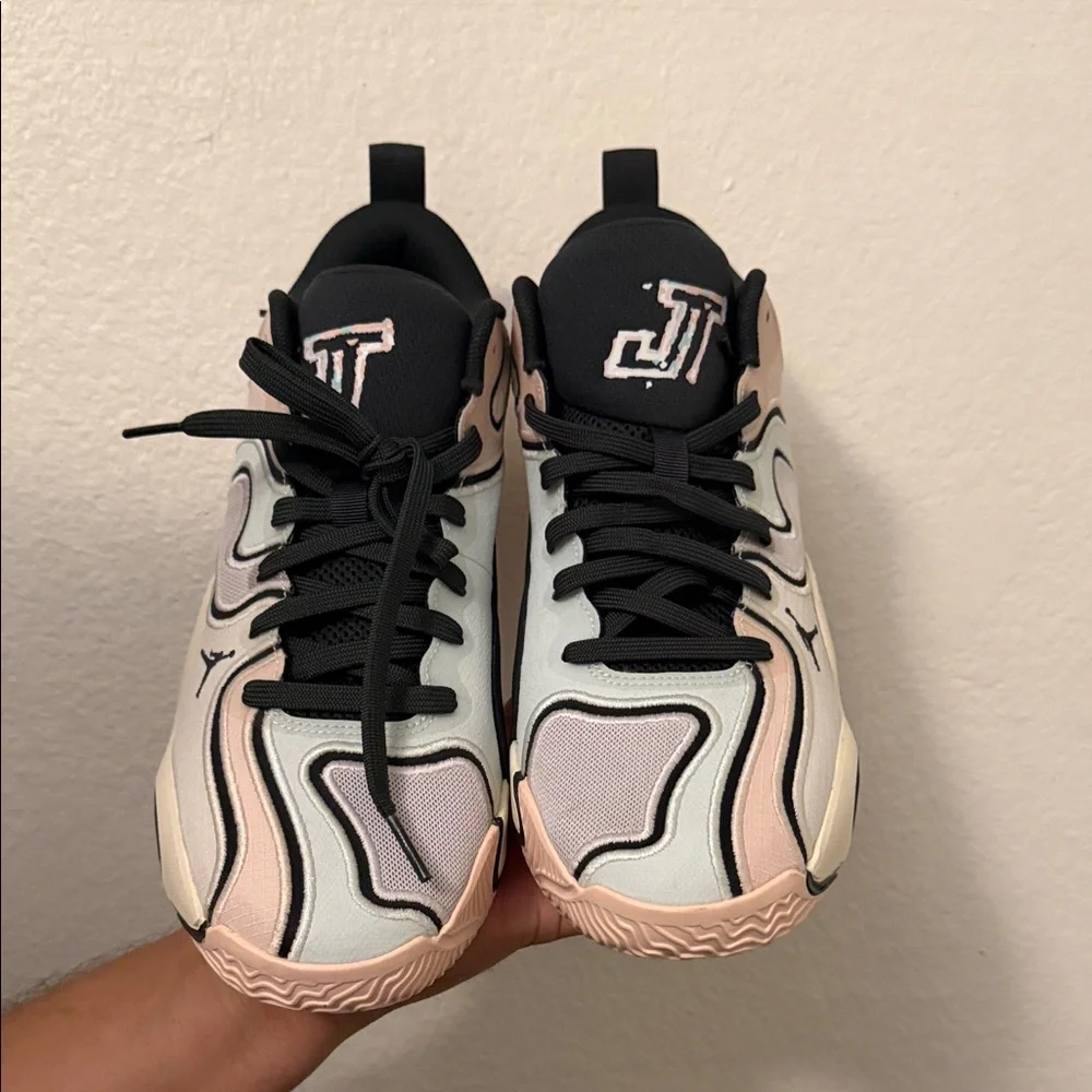 Air Jordan Tatum 3 Sidewalk Chalk Sneakers